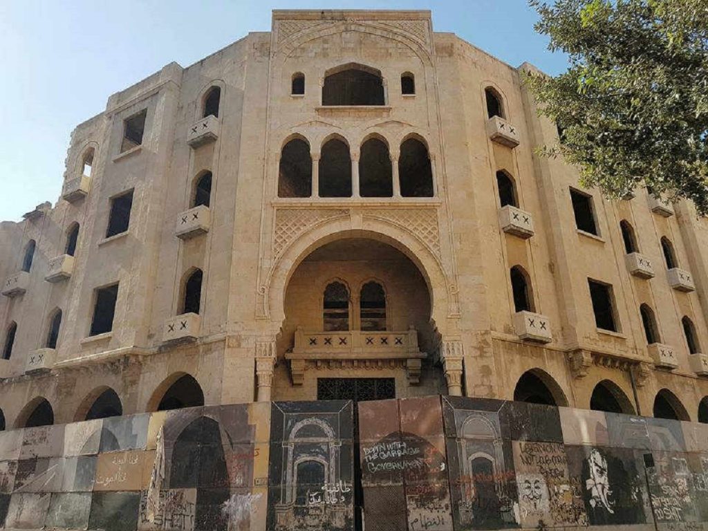 لُؤْلُؤَةٌ ضائعة في بيروت إسمُها التياترو الكبير..بقلم هنري زغيب