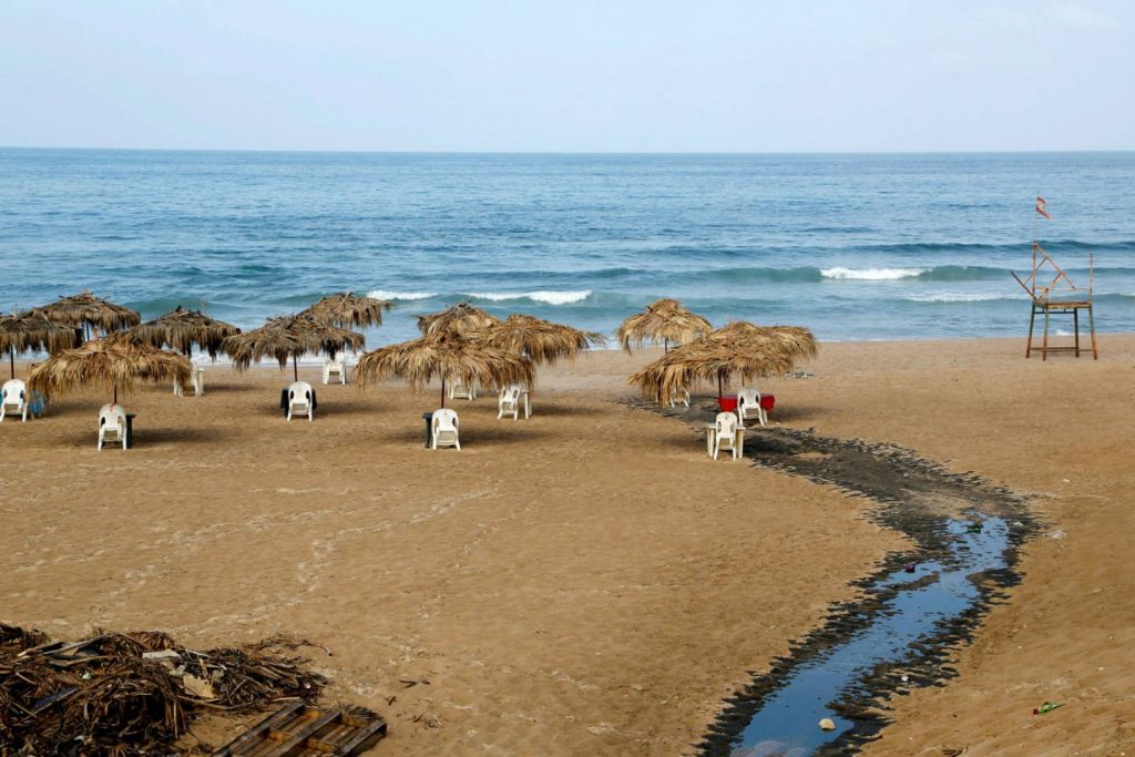 غرينبيس: الصرف الصحي في البحر يسبب أمراضاً أخطر من كورونا