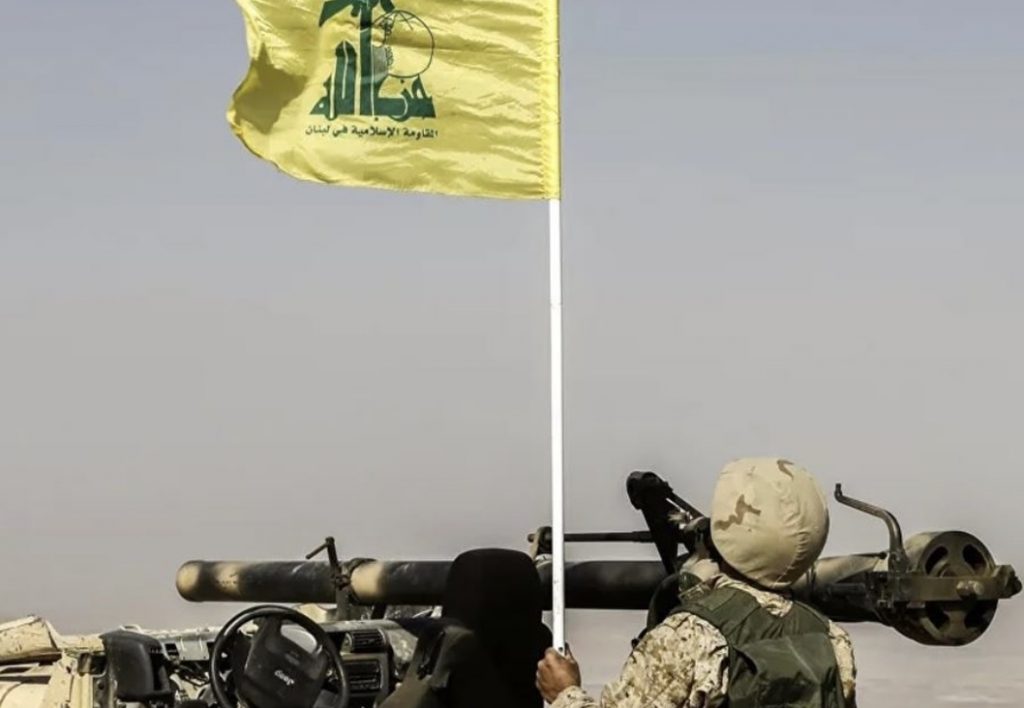 “ضربة قاصمة”… إسرائيل تهدّد لبنان وتحمّل الحكومة المسؤولية