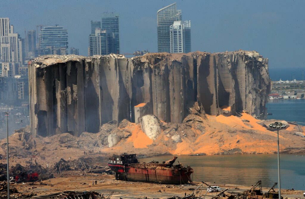 صوان أصدر مذكرة توقيف وجاهية في حق مدير استثمار المرفأ