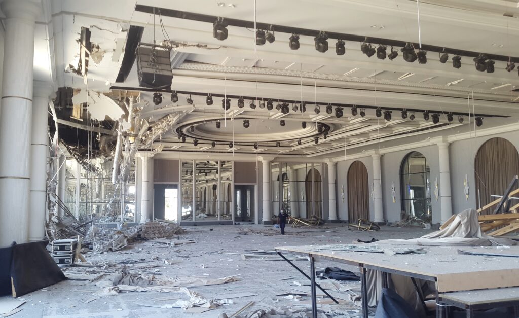 بعد أسبوع على الكارثة التي حلت ببيروت من يحاسب من ؟… بقلم عاطف البعلبكي