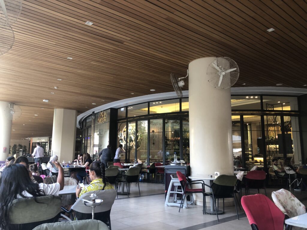 فهمي يرد على وزير الصحة.. “المجتمع مش لعبة”