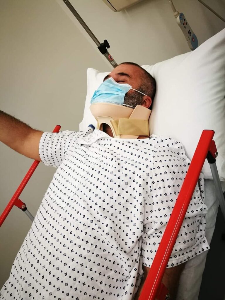 التعرض بالضرب لواصف حركة بسبب حصار حاكم مصرف لبنان