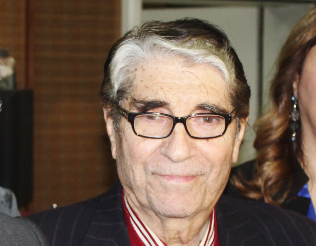 الفنان صلاح تيزاني (أبو سليم ) ل nextlb :”أنا حيٌّ أرزق”