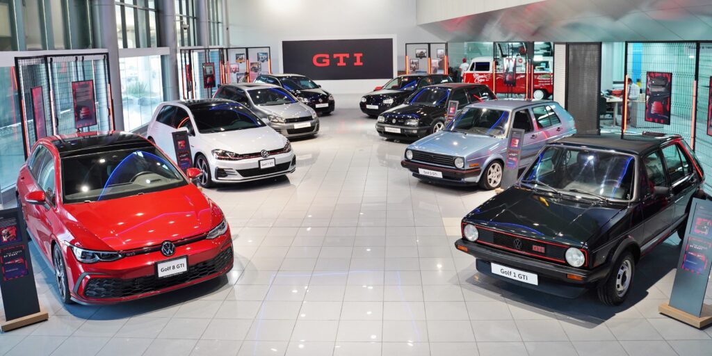 فولكس فاكن الشرق الأوسط تحتفل ب 45 عاماً على إطلاق غولف GTI في دبي