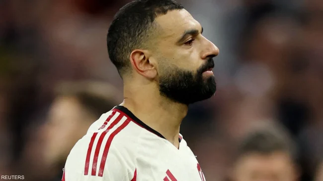 مفاجأة داخل ليفربول.. رسالة صلاح كانت سبباً في إقالة سلوت