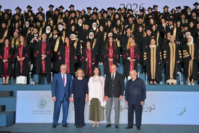 بعاصيري في تخريج طلاب المقاصد : لبنان متعب لكنه ليس عاجزاً وسينهض بعقول أبنائه وطاقاتهم