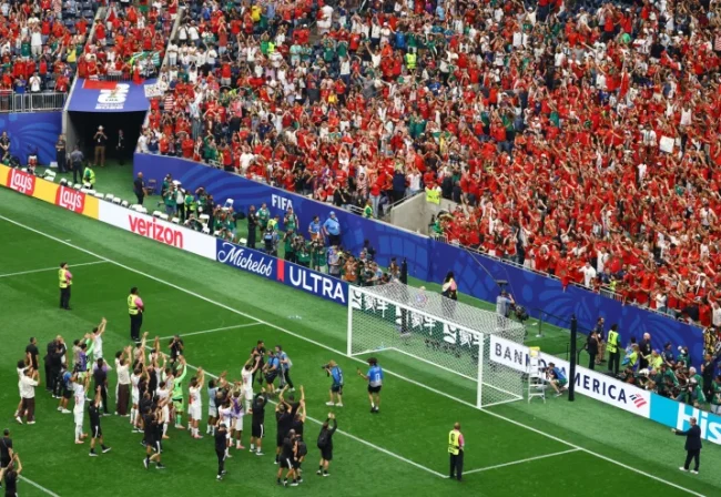 المغرب يهزم كندا بثلاثية ويتأهل لدور الثمانية بكأس العالم