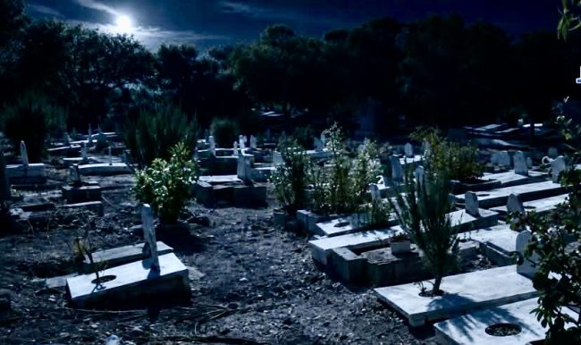 زعموا سماع صوته من داخل قبره بعد أسبوع على دفنه.. توتر في مقبرة صيدا الجديدة والجيش يتدخل!