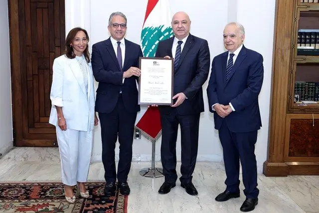 عون تسلم من المدير العام للأونيسكو شهادة إدراج قلاع جبل عامل في قائمة التراث العالمي المعرّض للخطر