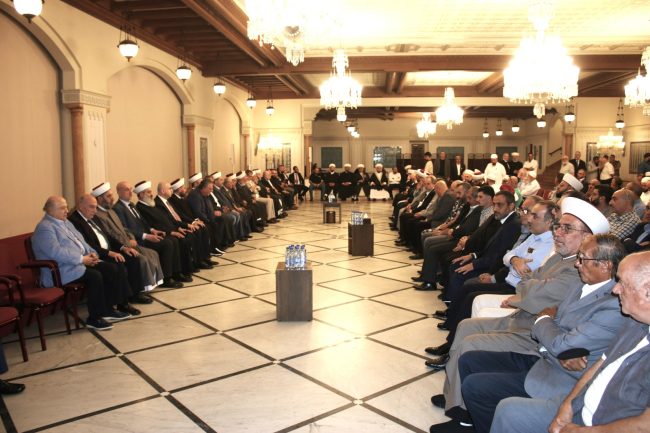 حضور سياسي وديني كبير في عزاء المفتيين الغزاوي وزكريا بمسجد محمد الأمين
