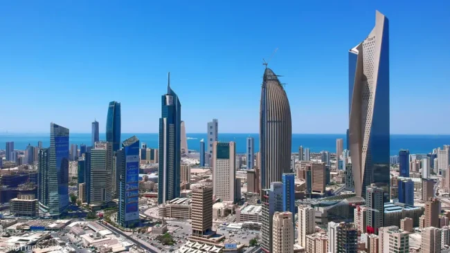 الكويت تقر قانوناً يجيز الاقتراض من “صندوق الأجيال القادمة”
